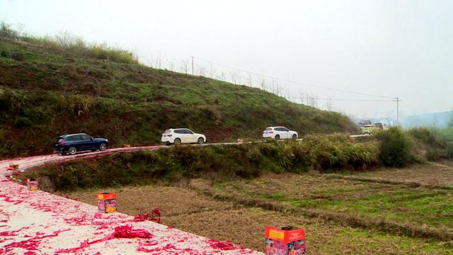 告别泥泞!凉市村老祖组水泥路竣工通车