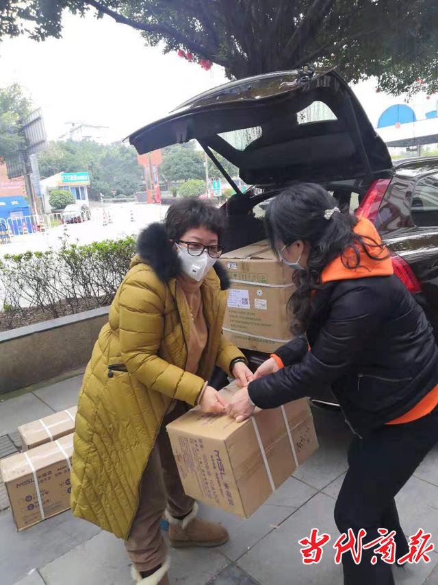跨省献爱心!1万个口罩、3000副手套等爱心物资送至衡南