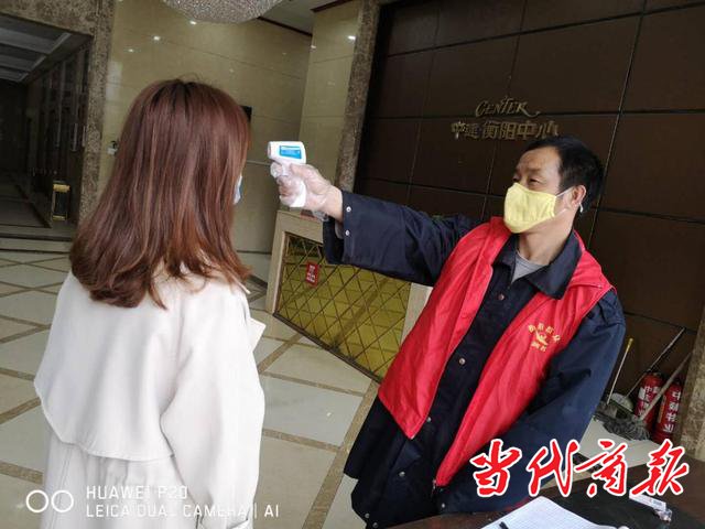 牛角巷新时代文明实践站:高举防疫队伍旗帜的“加油站”